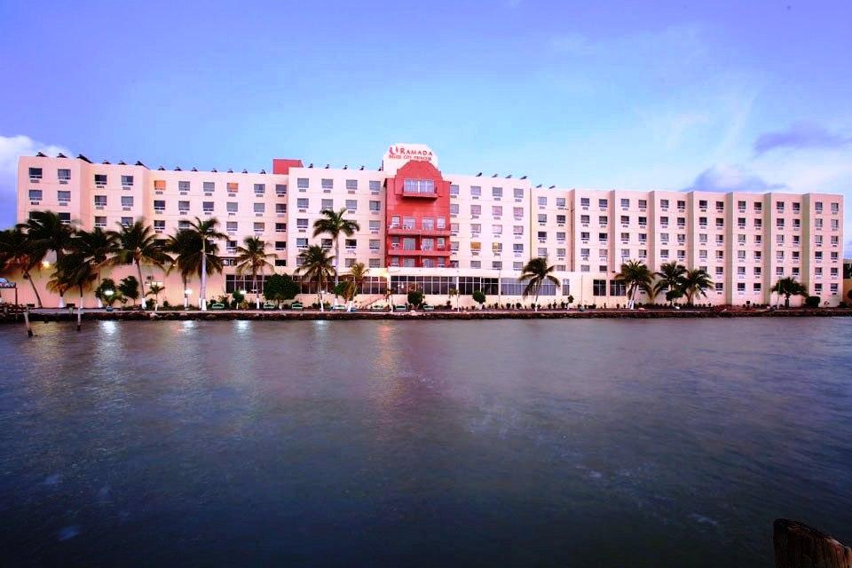 Ramada By Wyndham Princess Ciudad de Belice Exterior foto